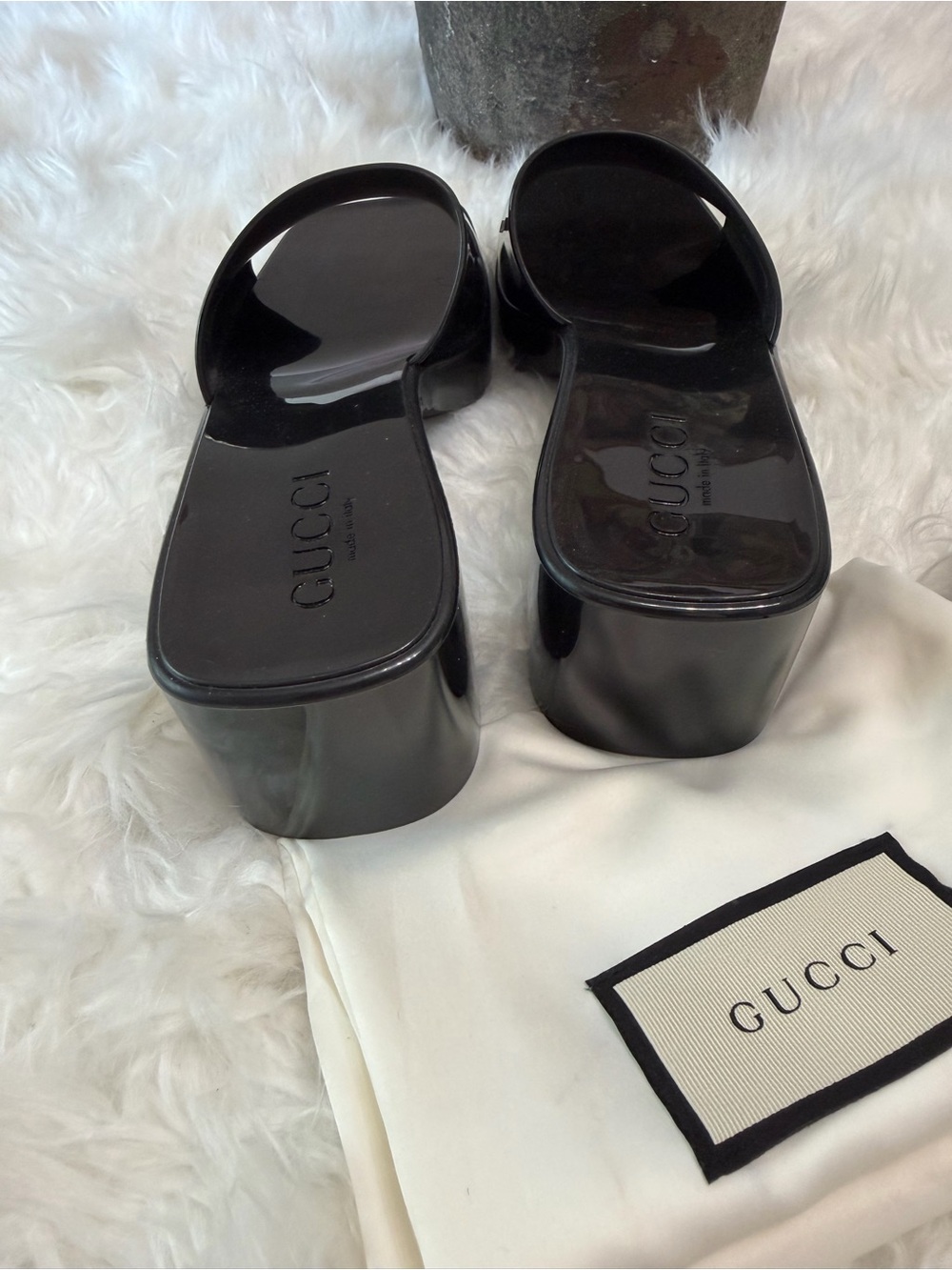 GUCCI RUBBER LOGO PLATFORM SANDALS - Picture 6 of 8